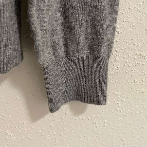 Frame Grey Front Knot Wool and Cashmere Sweater - Picture 5 of 10